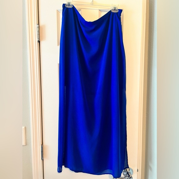 Vince Camuto maxi skirt - Picture 1 of 10